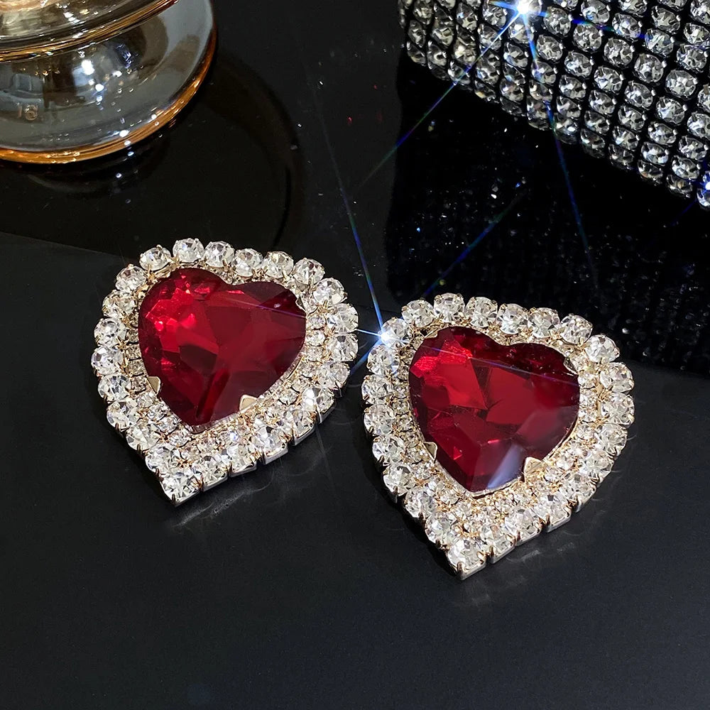 Luxury Full Rhinestone Heart Stud Earrings