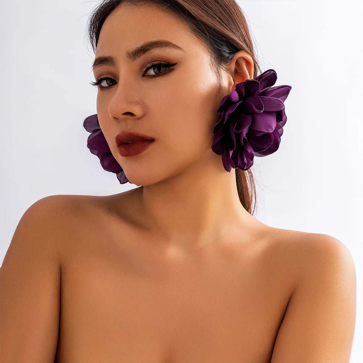 Glamour flower earrings