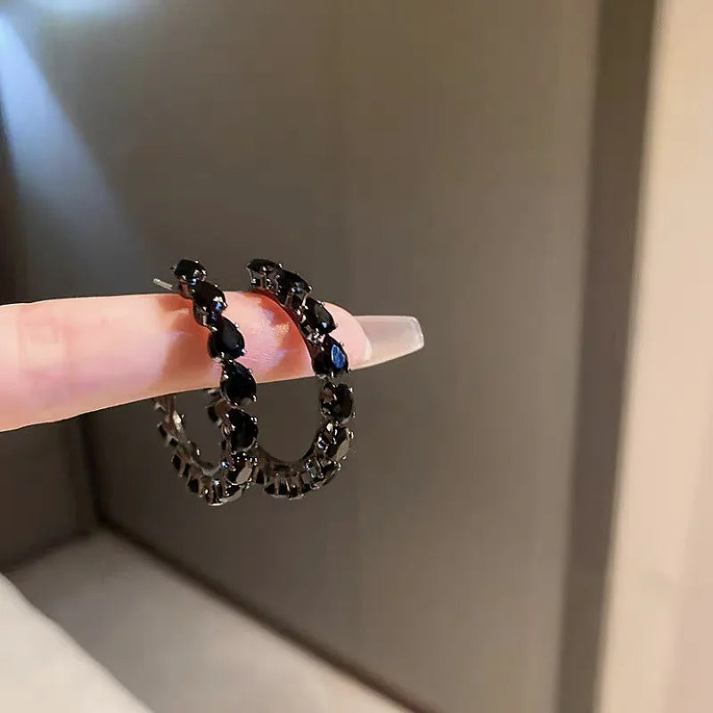 Uilz Circle Shape Zirconia Earrings