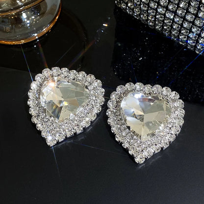 Luxury Full Rhinestone Heart Stud Earrings - Fanci Goddess