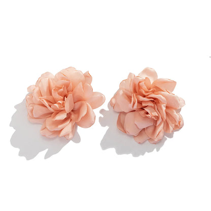 Glamour flower earrings - Fanci Goddess
