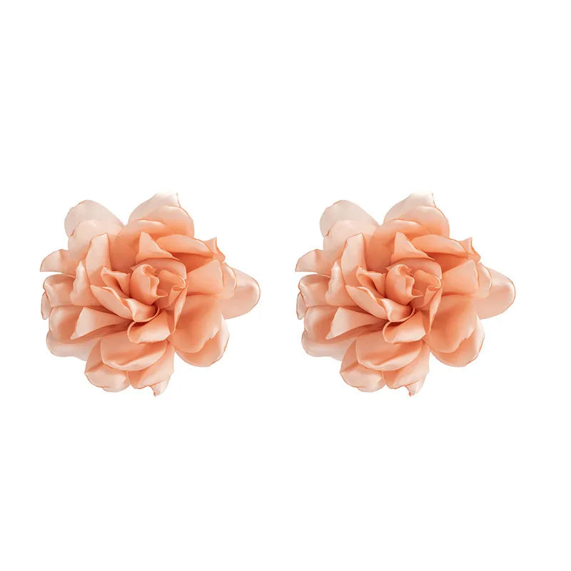 Glamour flower earrings